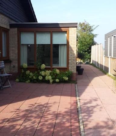 Modern En Sfeervol Appartement Aan Zee Met Airco Zoutelande Exterior photo